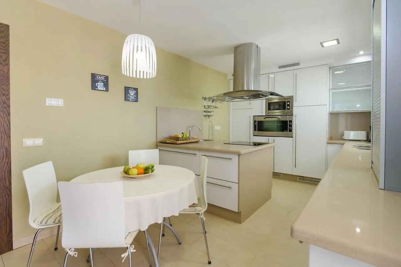 Las Perseidas Costa Teguise Villa